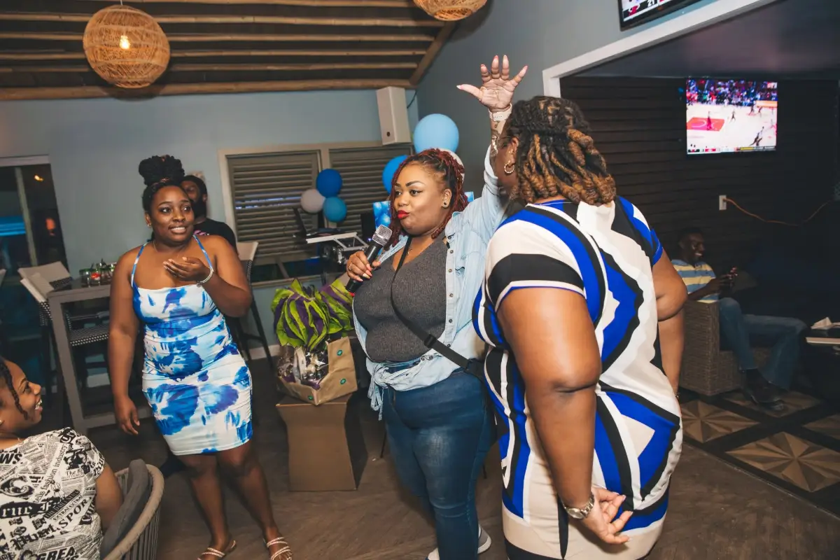 CORPORATE HAPPY HOUR — photo 2